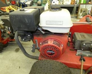 VIEW 2 CLOSEUP W/13HP HONDA ENGINE 