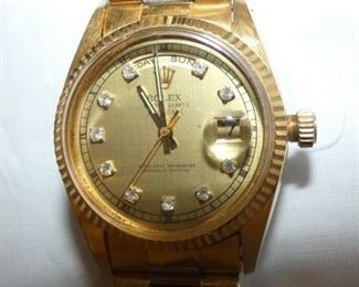 VIEW 2 CLOSE UP ROLEX WATCH 