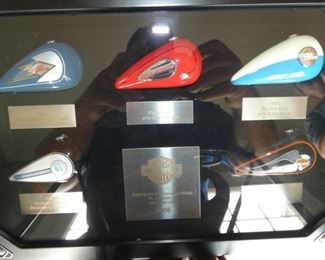 VIEW 2 CLOSE UP HARLEY DAVIDSON 