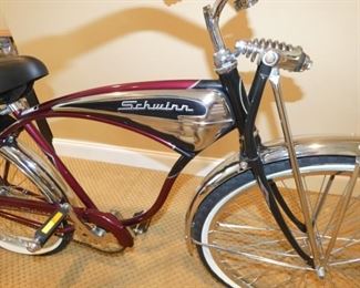 VIEW 4 CLOSE UP PHANTOM SCHWINN BIKE 