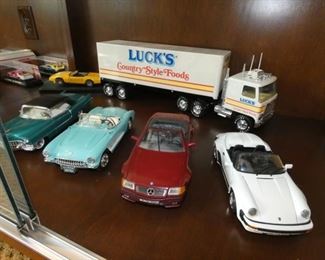 1:24 ERTL TOY CARS 