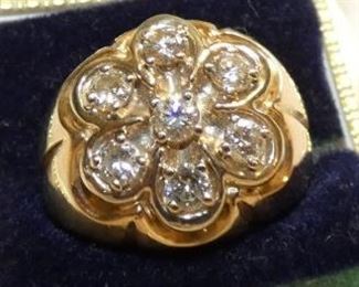 10K MENS GOLD RING W/DIAMONDS 