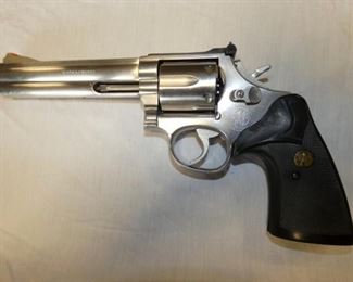STAINLESS S&W 357 MAGNUM 