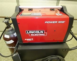 VIEW 2 CLOSE UP LINCOLN 180C WELDER 