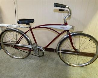 JC HIGGINS BOYS BIKE W/TANK 