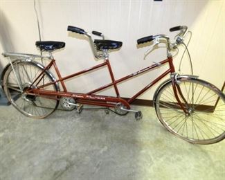 SCHWINN DELUXE TWO SEATER 