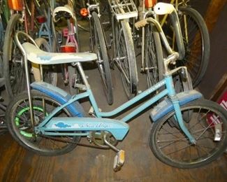 COLUMBIA BLUE ANGEL BIKE W/BANANA SEAT 