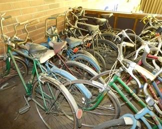 SCHWINN BICYCLE COLLECTION 
