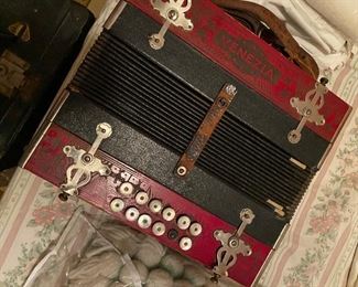 Venezia  button box accordian