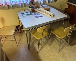 Vintage kitchen table and 4 chairs