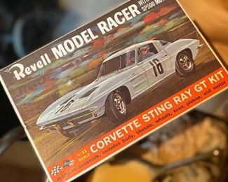 Revell Model Racer Corvette Sting Ray GT kit