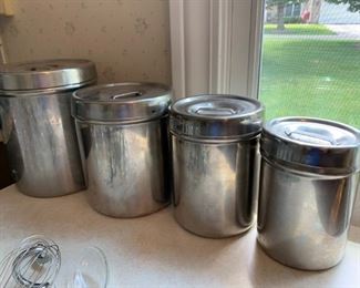 #86	Polar Stainless Steel Canister Set of 4 with lids	$20.00
