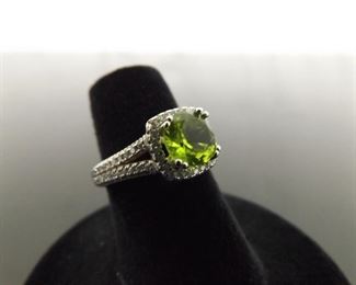 .925 Sterling Silver Faceted Peridot Crystal Ring Size 5
