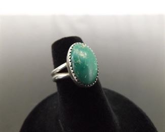 .925 Sterling Silver Green Turquoise Cabochon Ring Size 5

