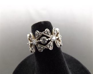 .925 Sterling Silver Crystal Flower Full Band Ring Size 5
