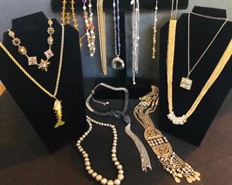 Large Fashion Necklace Lot 