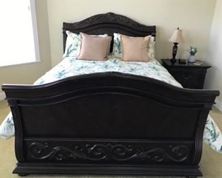 Sleep and style go hand in hand with this Queen bed by American Signature.  The gorgeous espresso set includes the headboard, footboard, side rails and 2 matching nightstands. 