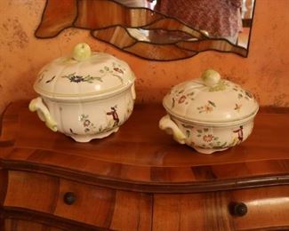 Tureen & Lid  Moustiers
by LONGCHAMP