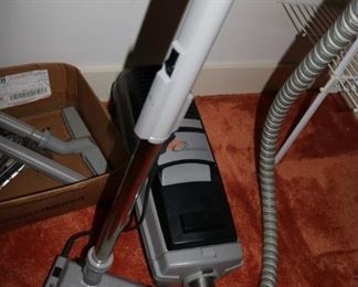 ELECTROLUX LUX Classic Canister Vacuum Cleaner & power nozzle