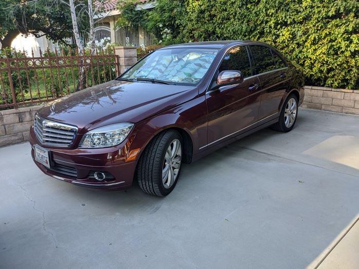 2009 Mercedes Benz C300, 67,000 Miles