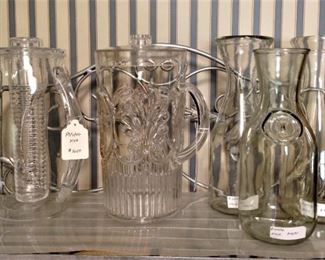 Pitchers; carafes 