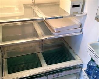 Very clean refrigerator