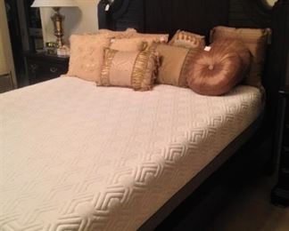 Queen headboard and foot board