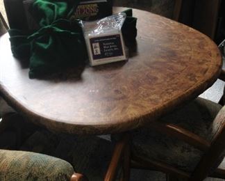 Game table & 4 rolling chairs