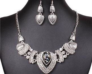 18. Tibet Silver Tribal Heart Love Pendant Necklace Earrings