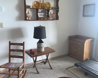 Amber glass, rocking chairs, lamps