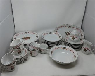 Beautiful Christmas China Dish Set