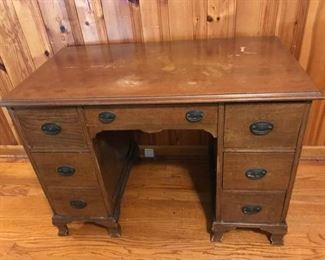 7 Drawer Wooden Desk