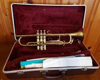 King Tempo 600 Trumpet with Case