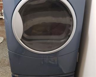 Kenmore Elite HE4 Dryer with Pedestal
