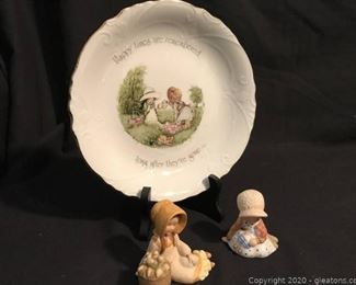 Holly Hobbieplate and 2 Figures