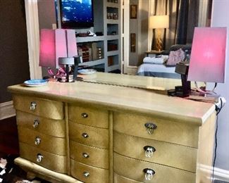 Bassett mahogany dresser with mirror and nightstand
