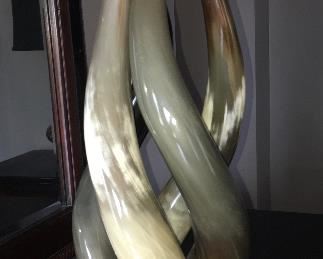 hand made steer horn sculpture