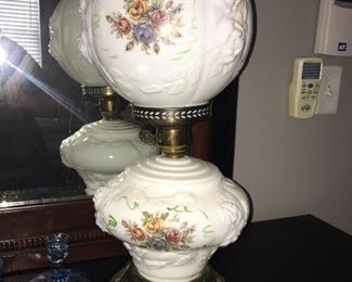 Fenton Gone With The Wind Lamp, white milk glass