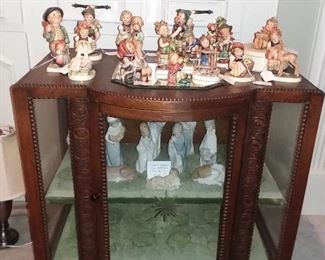 Antique Bow Front Oak Vitrine with Etched Starburst on glass door