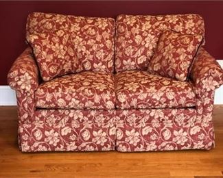 Lot 004
Ethan Allen Home Interiors Settee Loveseat