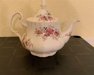 lavenders Tea Pot Royal Albert