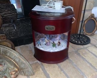 Thomas Picconi Music animated Holiday 