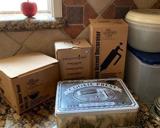 Pampered Chef Kitchen Items