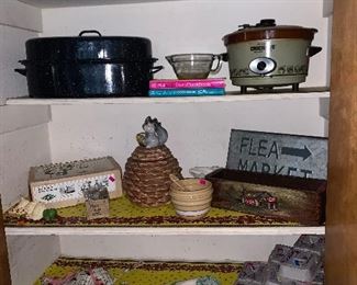 squirrel cookie jar, Vintage roaster, Apple Peeler