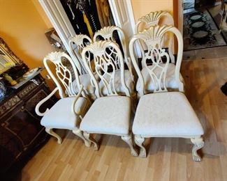 set up 6 very nice dining room chairs