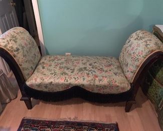 large end of bed bench