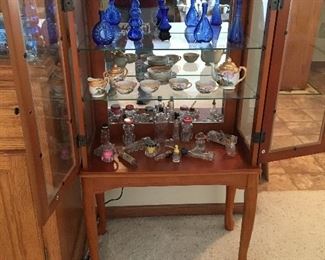 Small lighted display cabinet