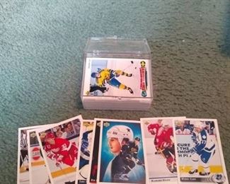 1992-93 Upper Deck NHL Trading Cards