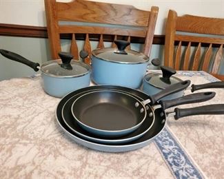 Lot of 5 Faberware Powder Blue Pots & Pans