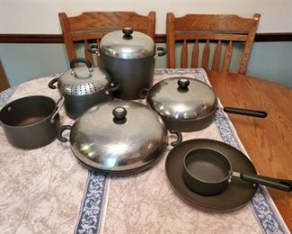 Lot of 7 Circulon Pots & Pans